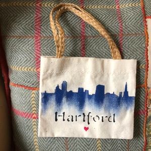 Hartford Pouch
